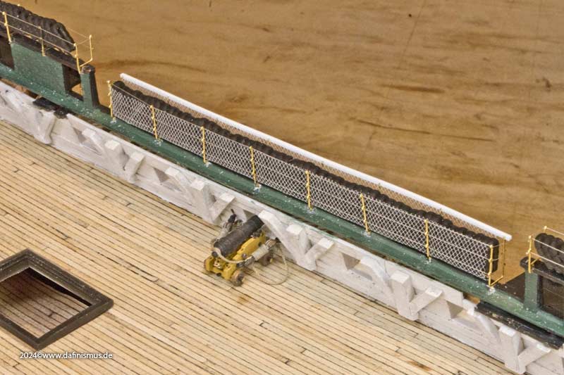 Constitution-hammock-crane-holders -260117_5095.jpg